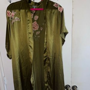 Long olive green kimono